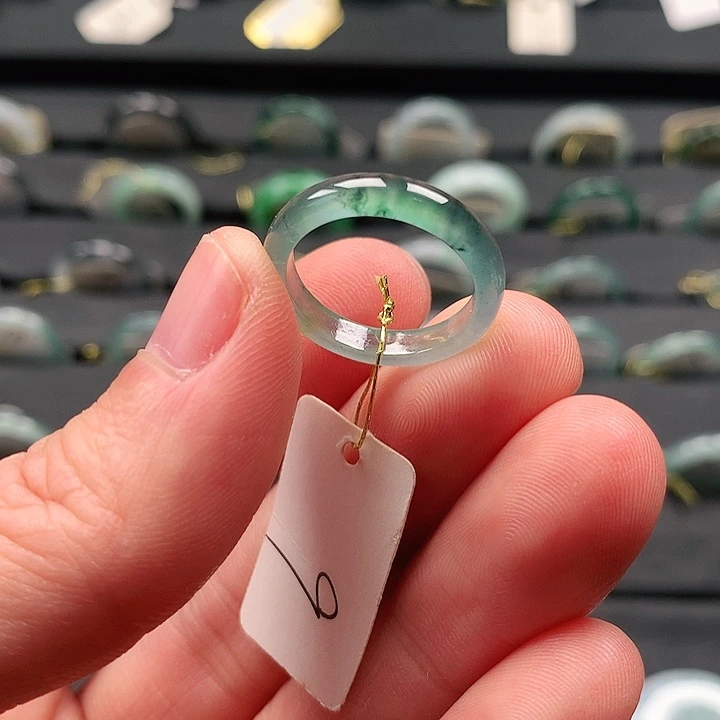 翡翠戒指未镶嵌戒指