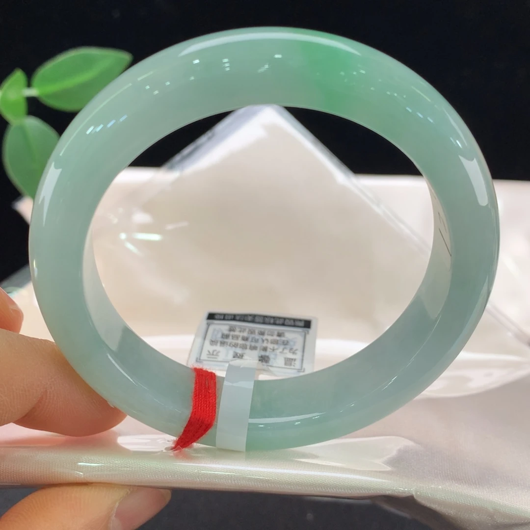 翡翠未镶嵌手镯1253