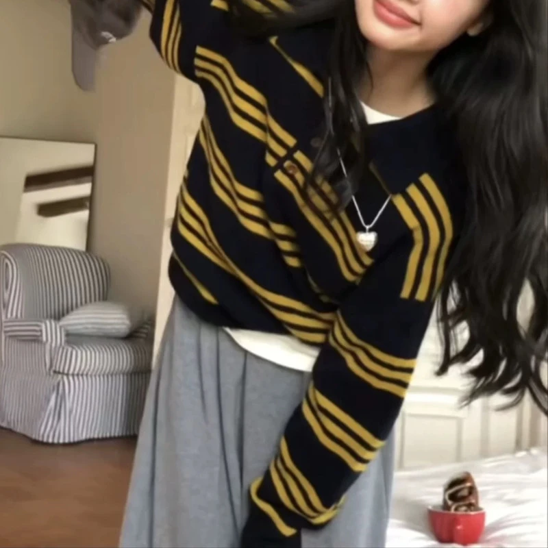 复古条纹polo领套头针织衫2025秋季新款女装翻中连帽内搭针织衫