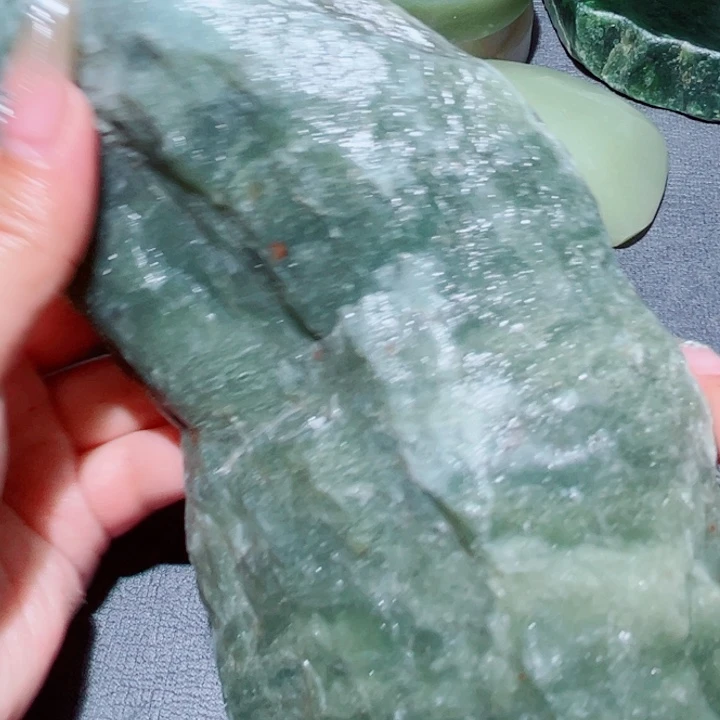 和田玉（糖玉）未镶嵌珠宝奇石