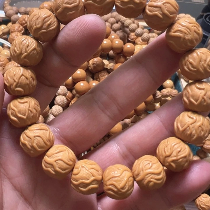 毒液13左右瑕疵自己找
