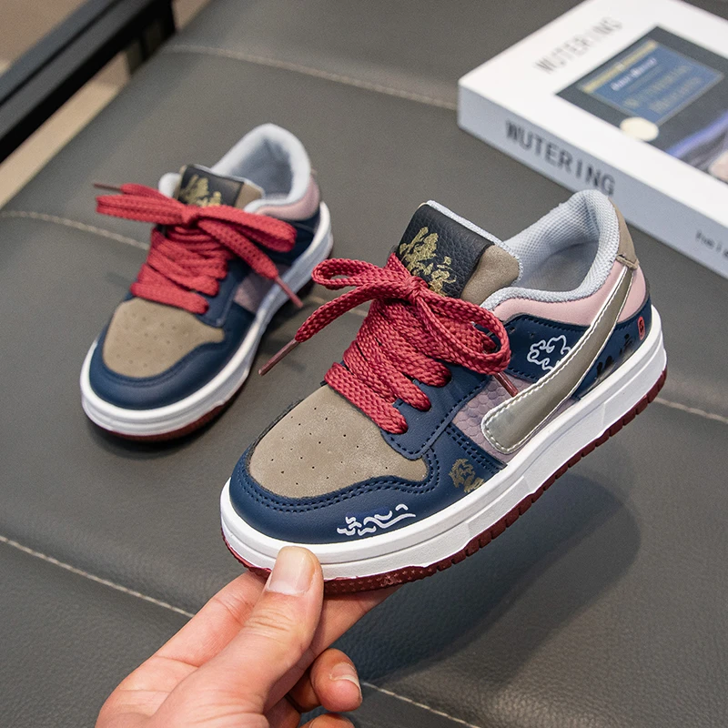 黑神话悟空儿童板鞋2025春秋款儿童运动鞋透气中大童时尚男童板鞋