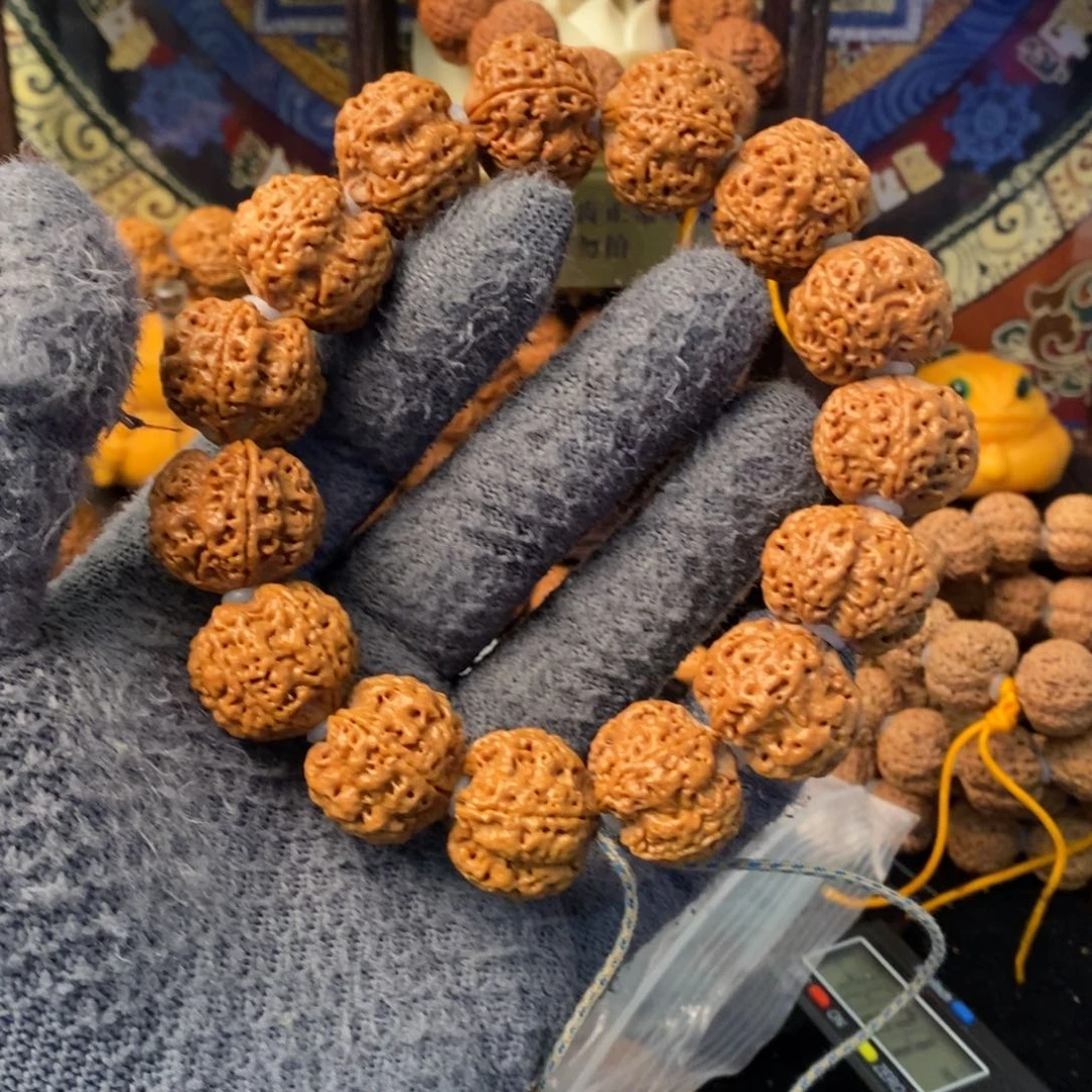 金刚菩提吊坠L****?23梅花蜂王