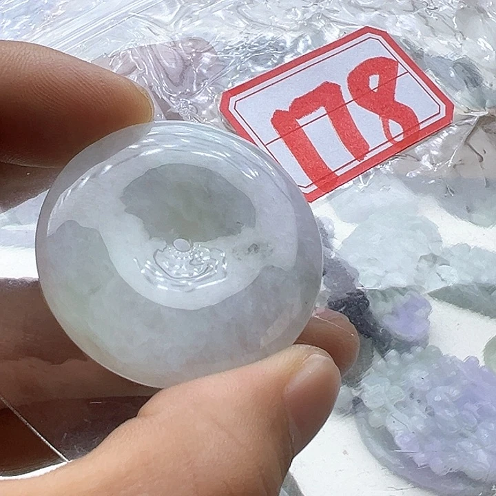 翡翠颈饰未镶嵌天然缅甸翡翠吊坠