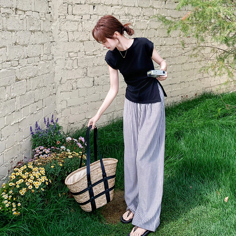 黑色开叉T恤条纹阔腿裤套装女2025夏新款休闲宽松显瘦好看两件套