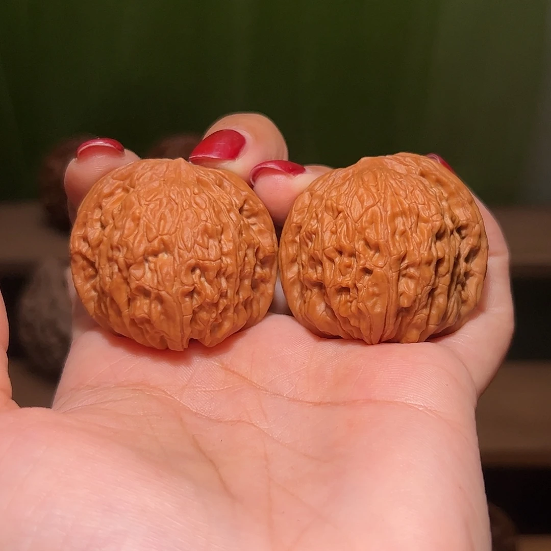 A***+文玩核桃吊坠山地磨盘红皮39