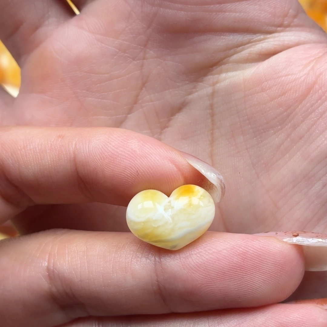 琥珀未镶嵌裸石蜜蜡