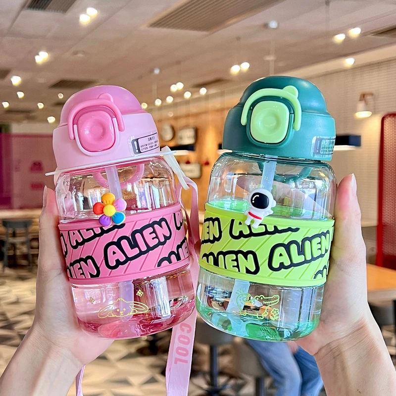 儿童2025新款夏季可爱小学生上学耐高温水杯学生吸管专用塑料杯子