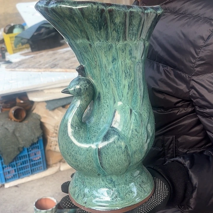 红陶孔雀口径18高度30微瑕