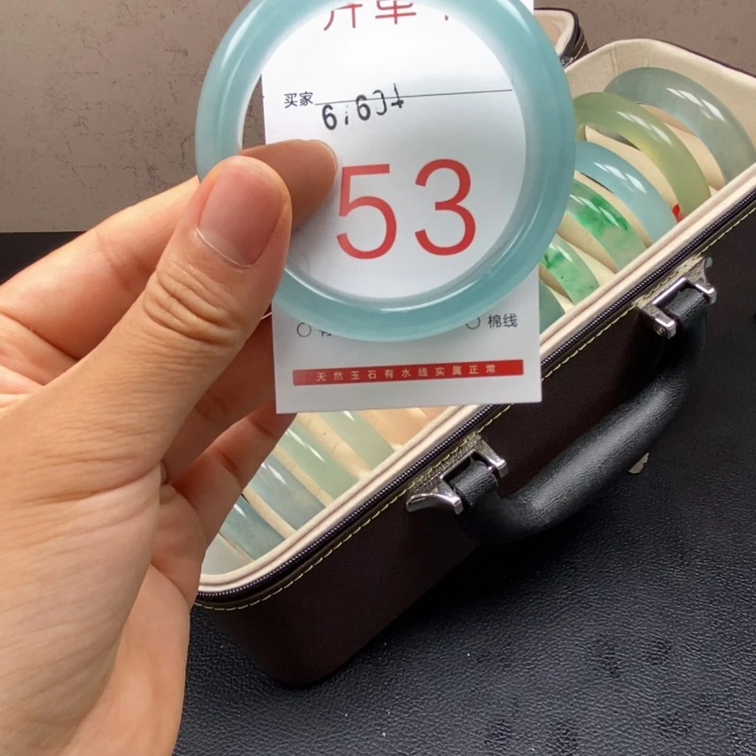 石英岩玉手镯未镶嵌