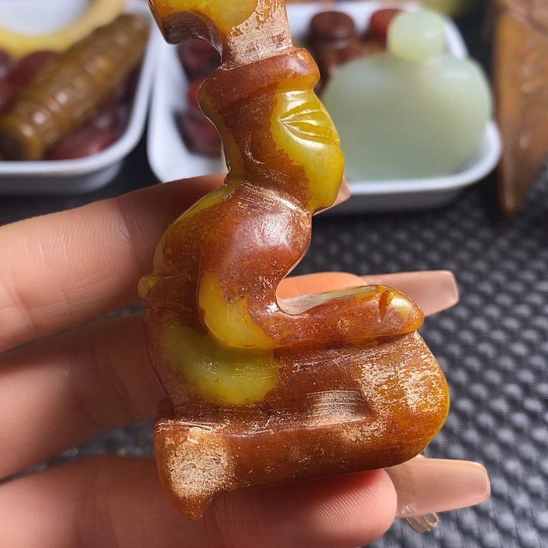 岫玉未镶嵌珠宝奇石