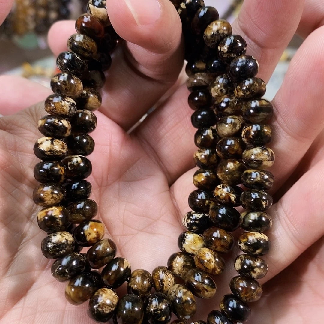 梁***咧琥珀未镶嵌手链8黑花108