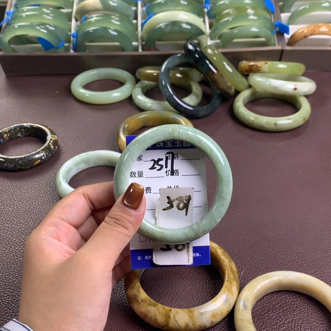 未镶嵌蛇纹石玉手镯2517