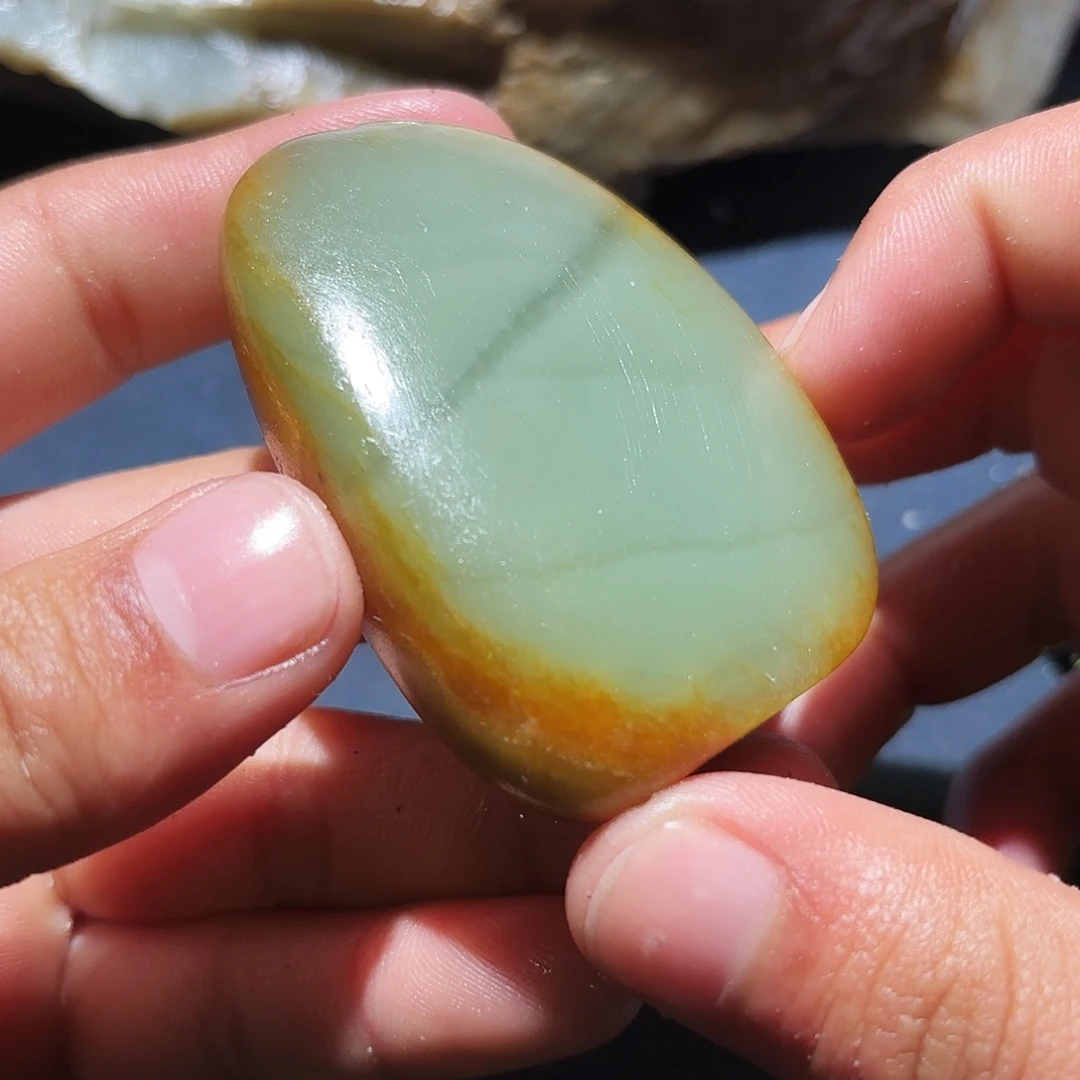 和田玉未镶嵌珠宝奇石