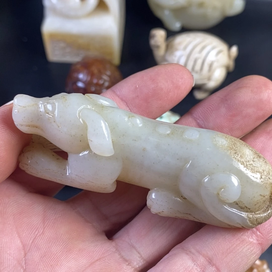 和田玉颈饰未镶嵌锋**露