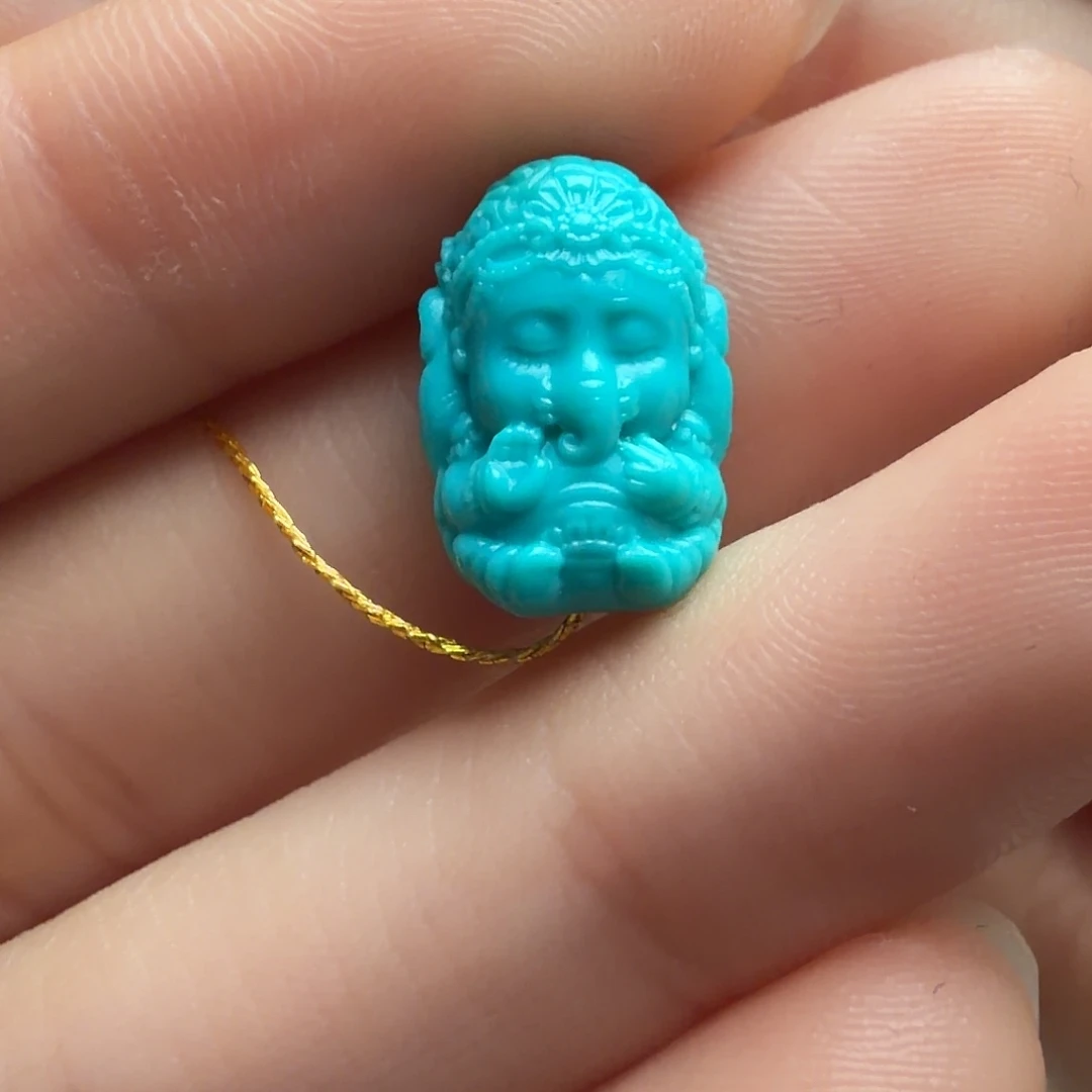 绿松石未镶嵌颈饰