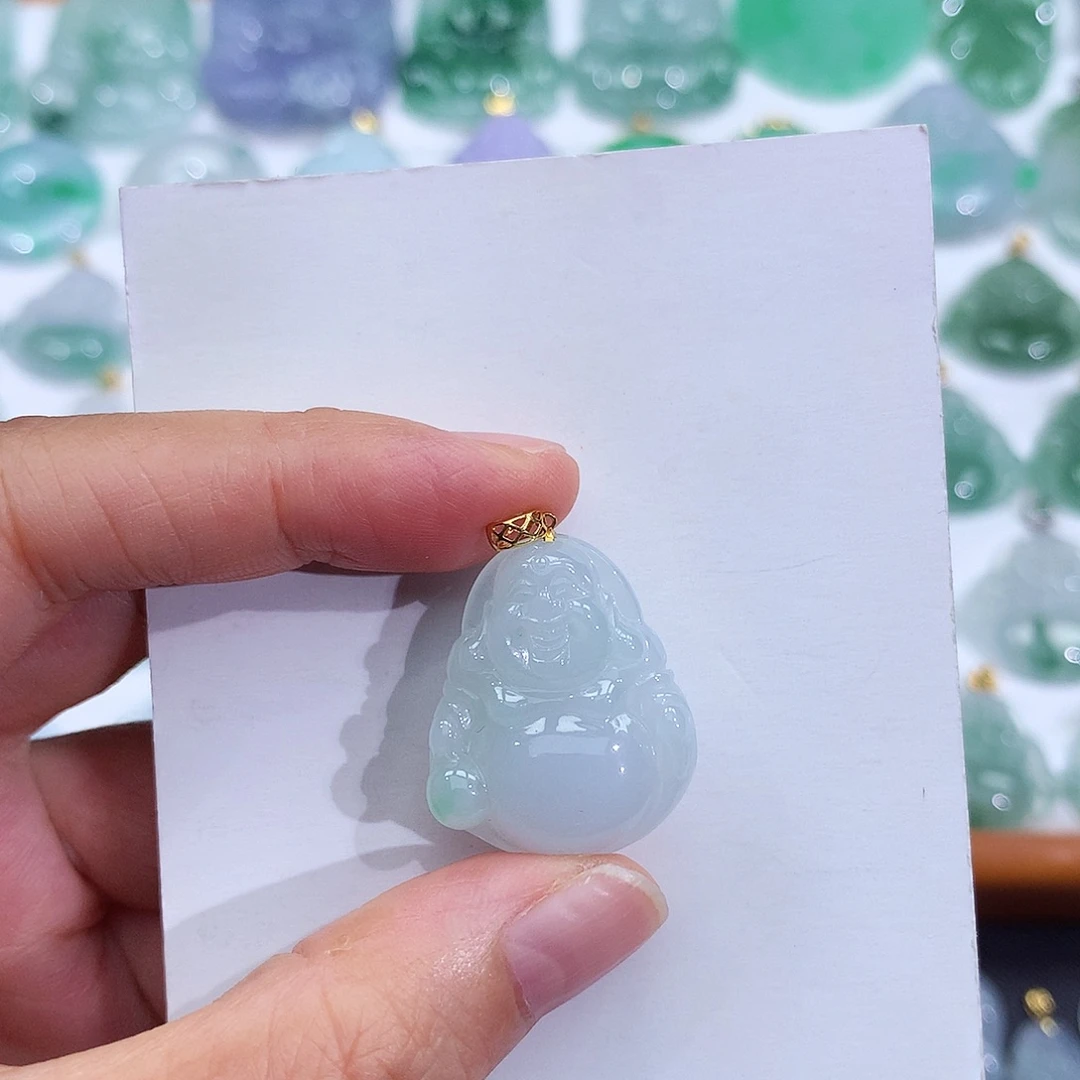 翡翠18K金镶嵌颈饰翡翠吊坠