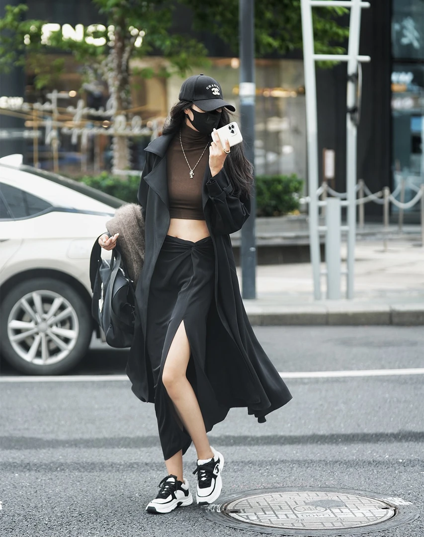 新品黑色时尚风衣外套春季新款设计感宽松高级感长款西装大衣