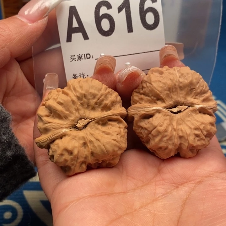 文玩核桃吊坠精修蛙蛙40+41A616