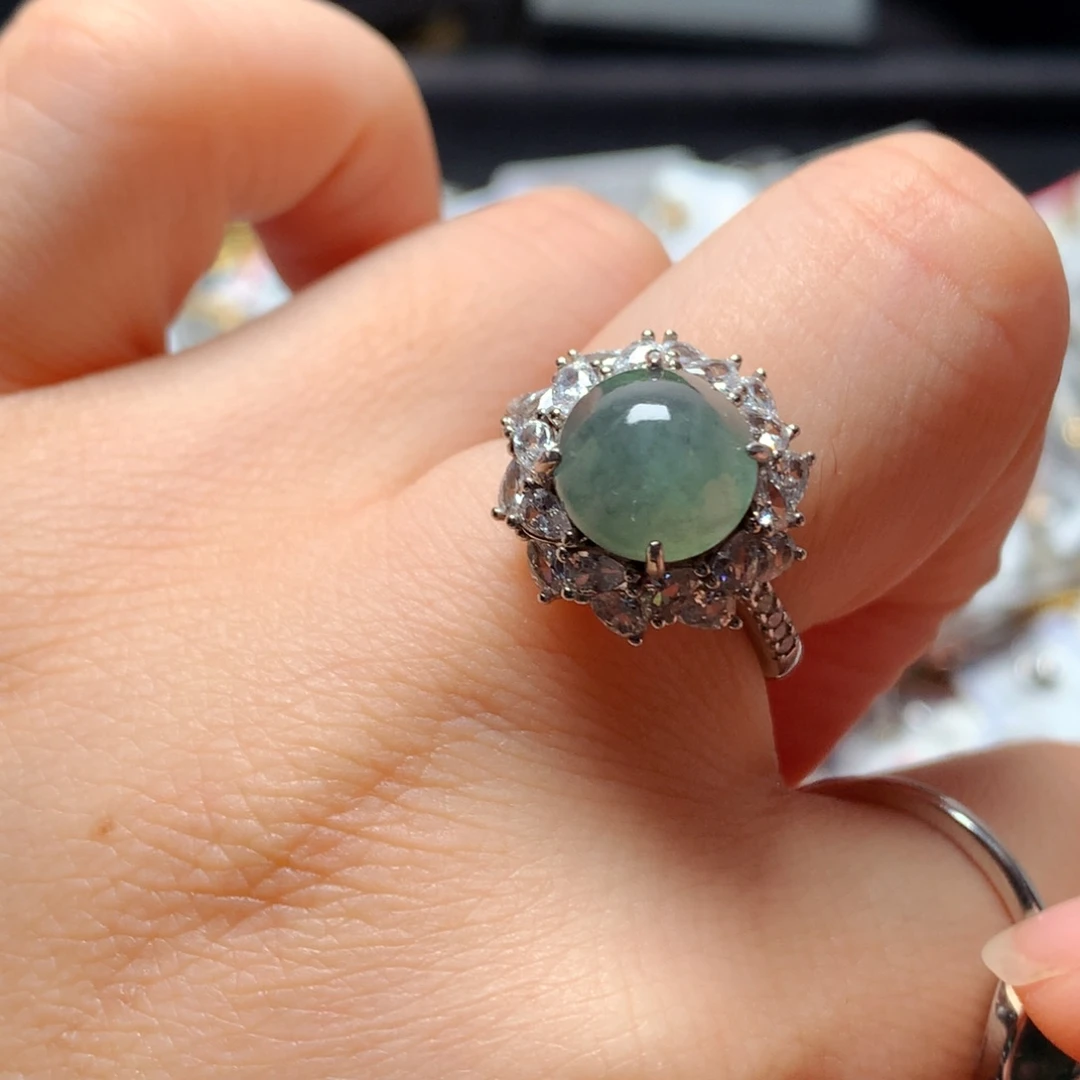 翡翠戒指银S925镶嵌天然翡翠戒指