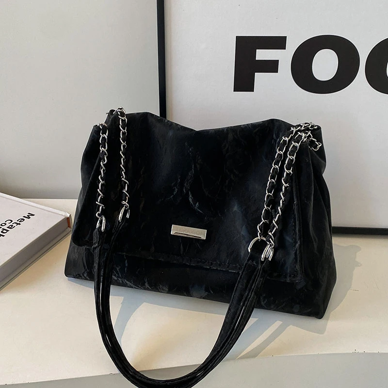 简约洋气大容量包包女2024秋冬新款通勤包百搭质感链条单肩腋下包