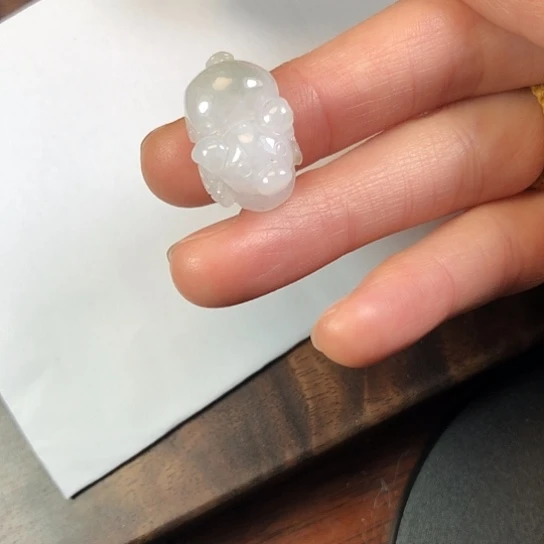 翡翠未镶嵌颈饰缅甸A货，每天下午1点半开播