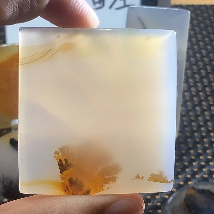 玛瑙/玉髓颈饰未镶嵌好***歌