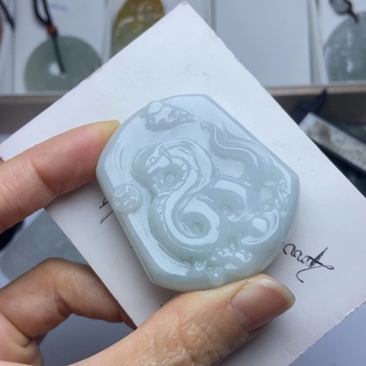 翡翠把件未镶嵌翡翠