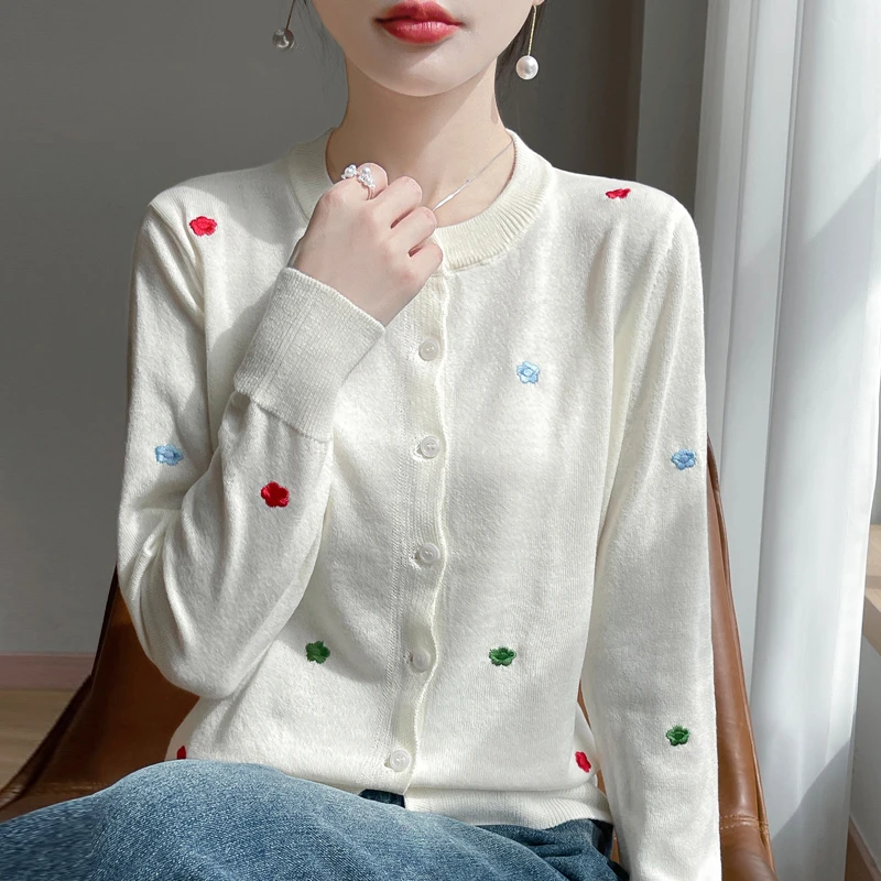 2025春季薄款刺绣单排扣针织开衫开衫外套针织衫薄款毛衣外搭上衣