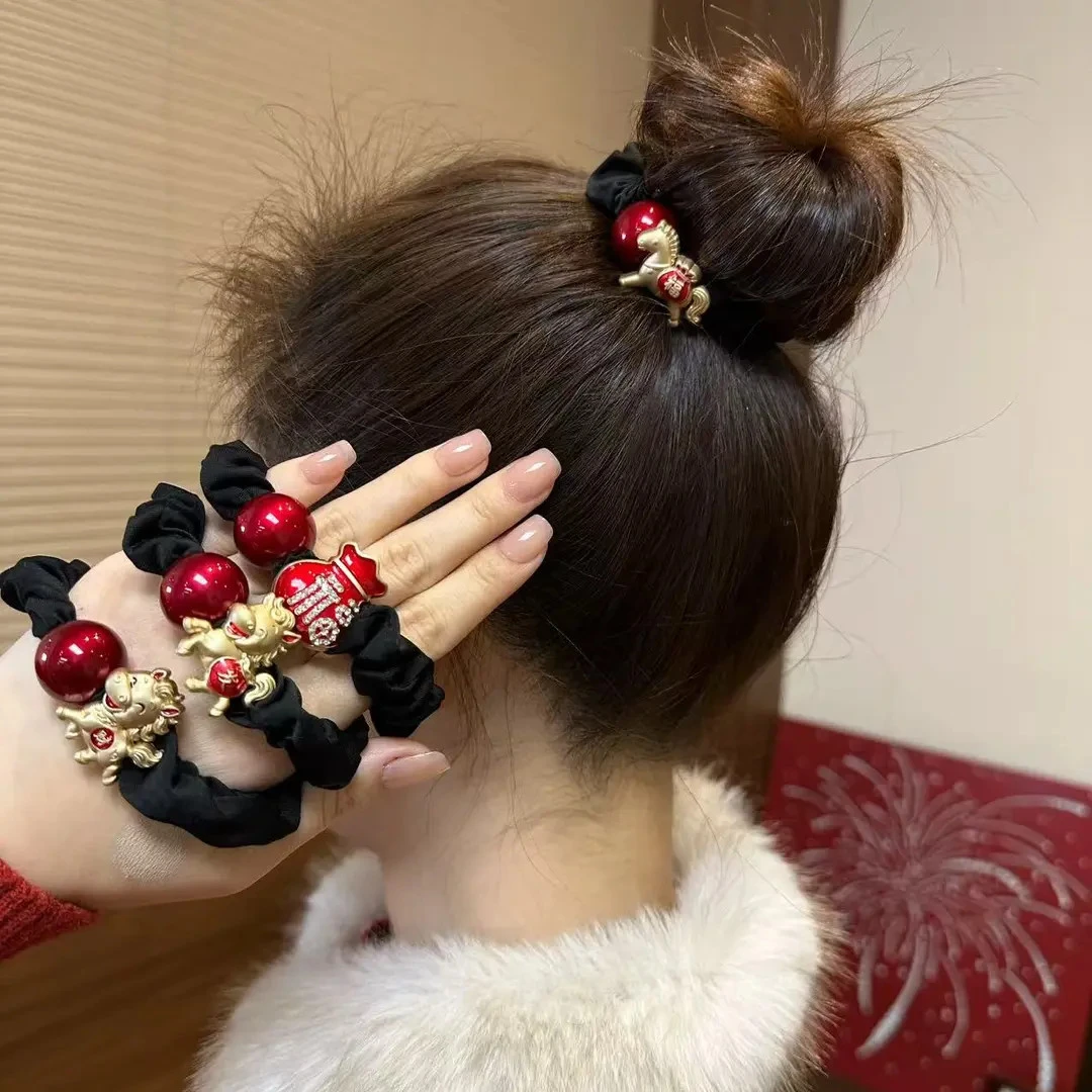 卡通生肖马珠子无痕牛奶丝发圈红色本命年马年钱袋子新年头绳