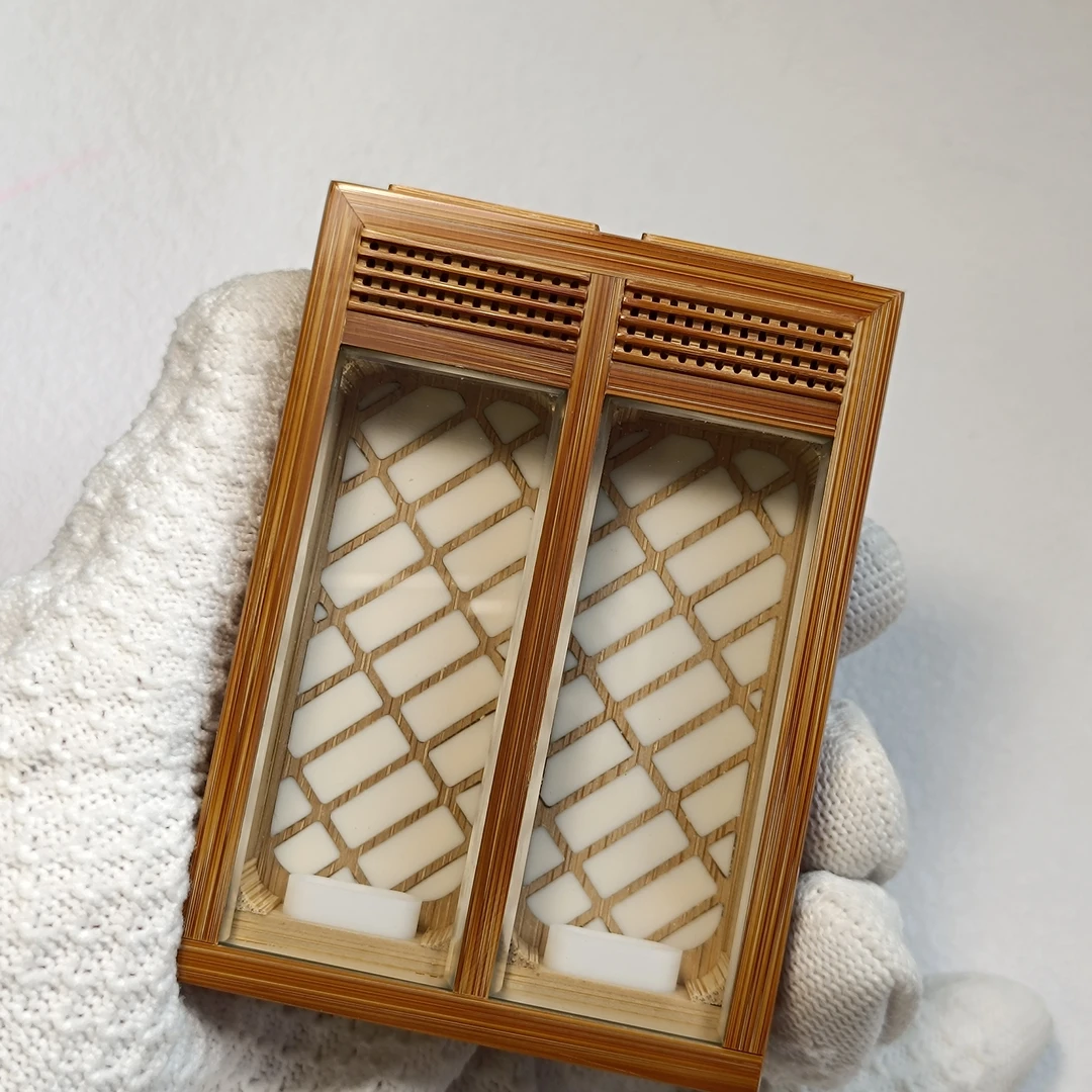 海派虫具毛毛制老玉竹双格朝天窗大黄蛉盒 8.9*6.5*1.9厘米