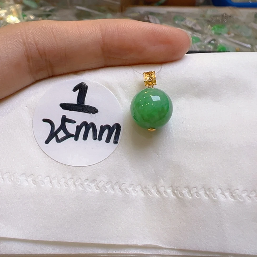 吊坠(不含链)18K金镶嵌翡翠