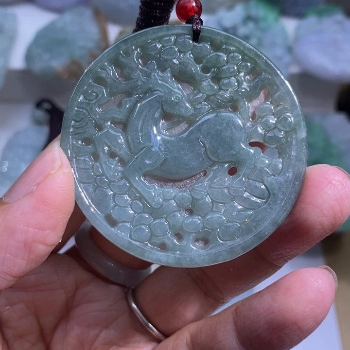 【闪购商品】颈饰未镶嵌翡翠鹿