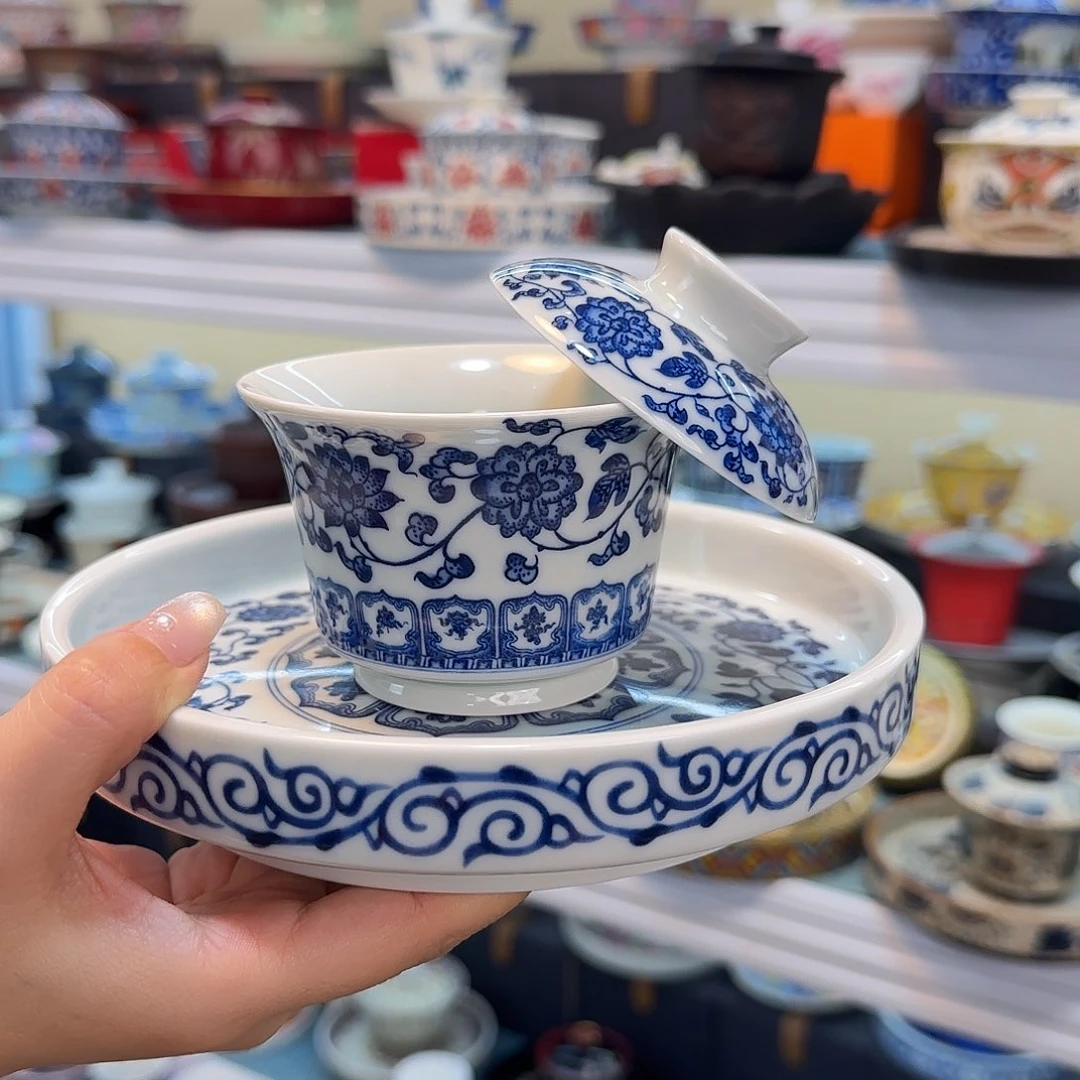 我们都在努力着改变自己和