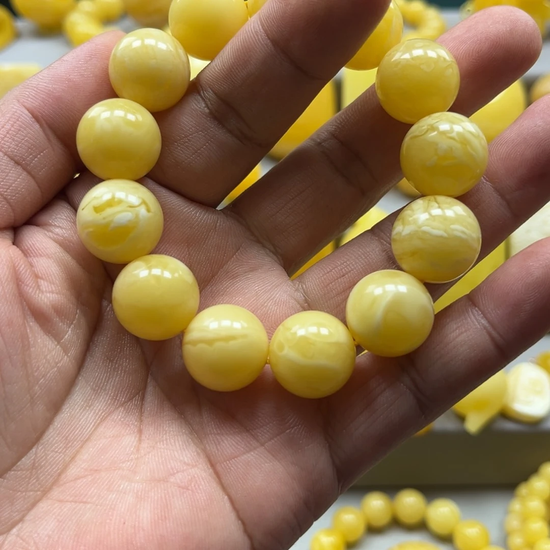 蜜蜡珠宝奇石未镶嵌