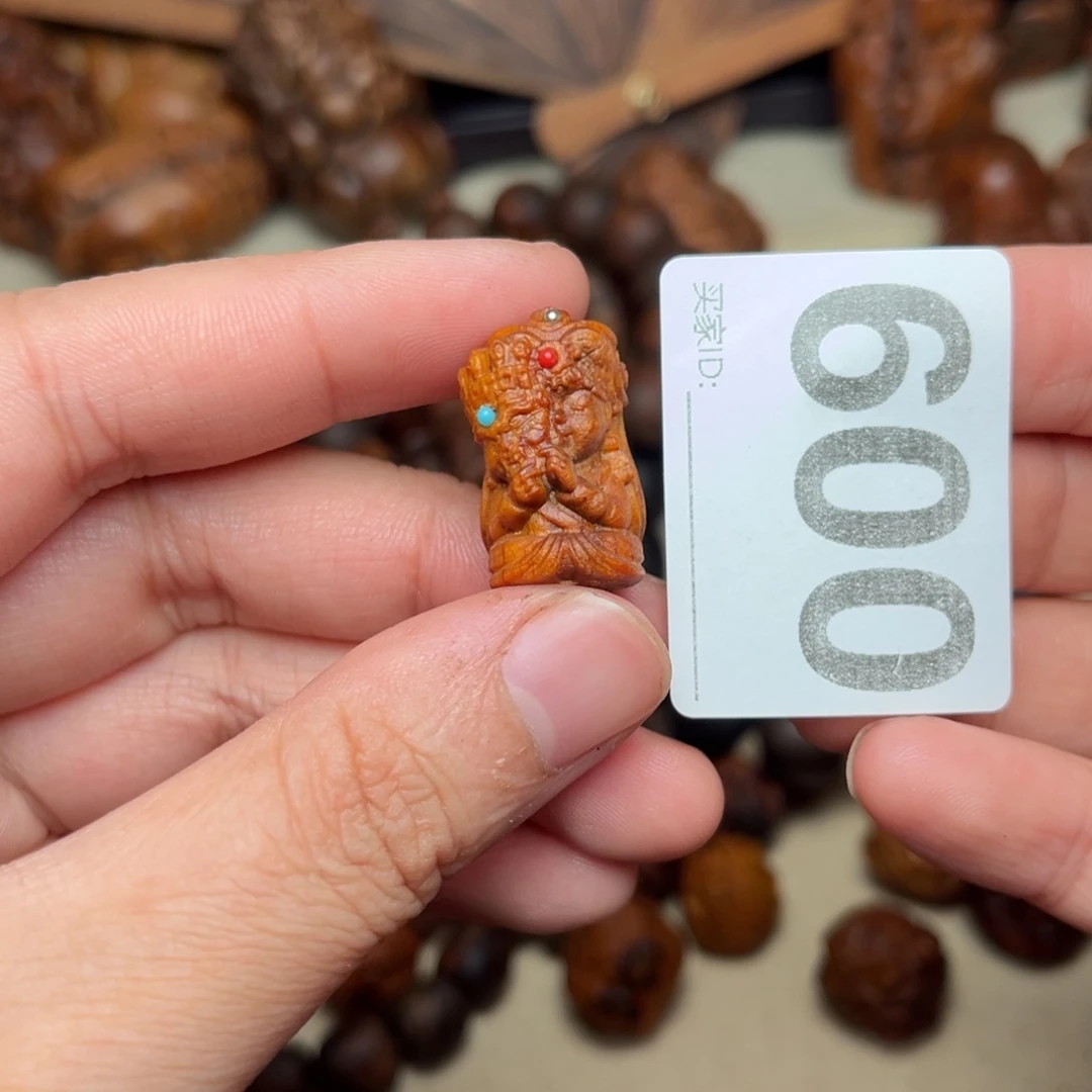 C***蛋贡木手串/手链贡木