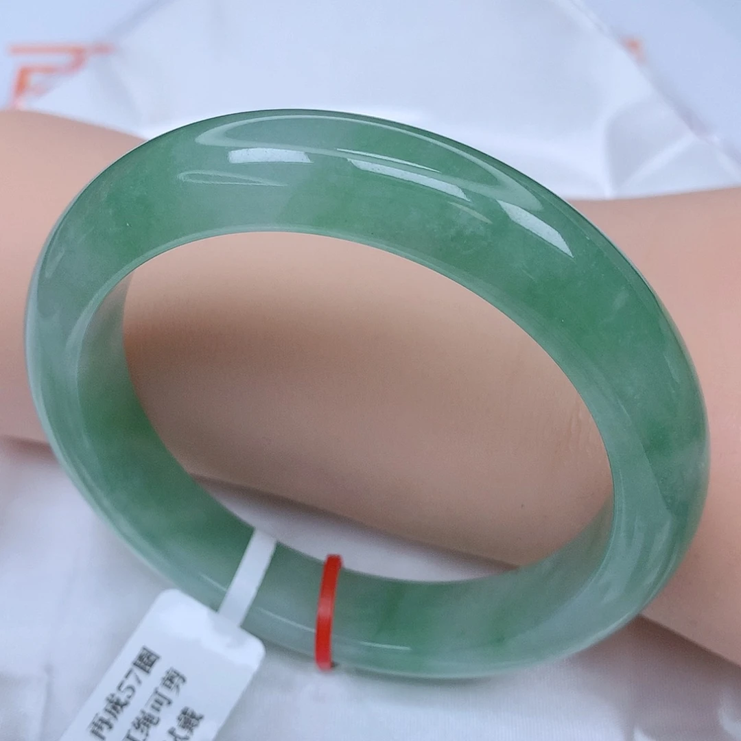 【闪购商品】未镶嵌手镯翡翠，57