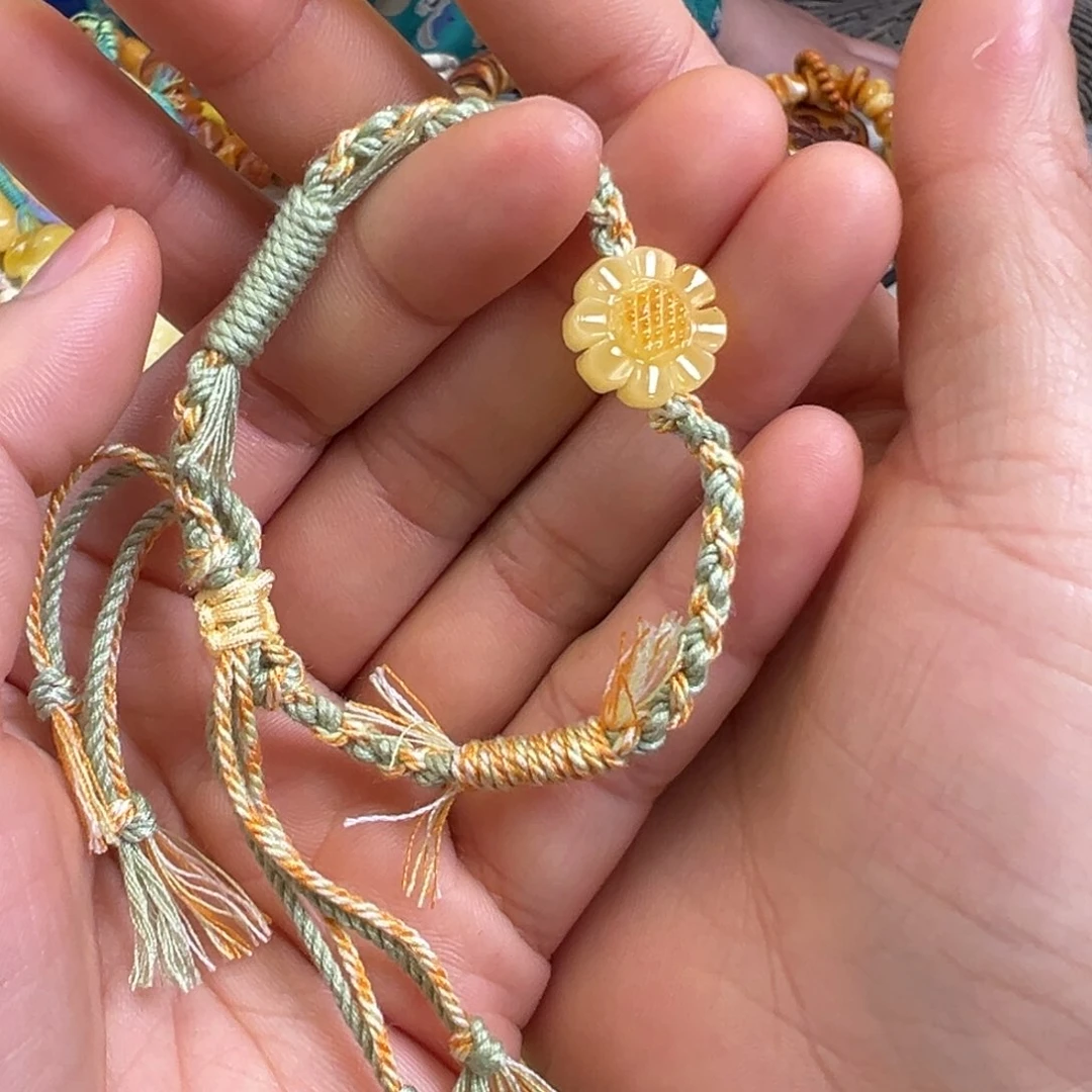 蜜蜡裸石未镶嵌蜜蜡