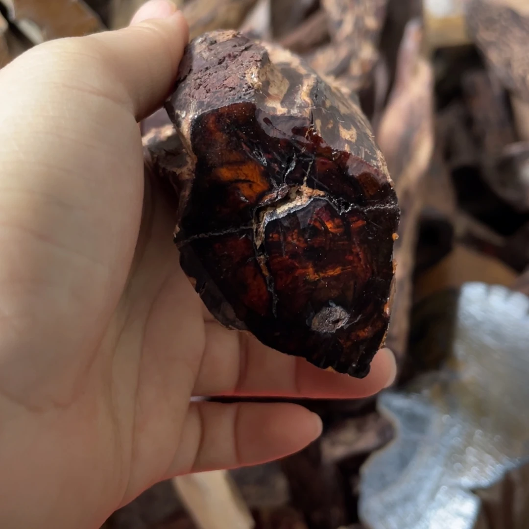 泰***宏定制海南红降0.8x108长串