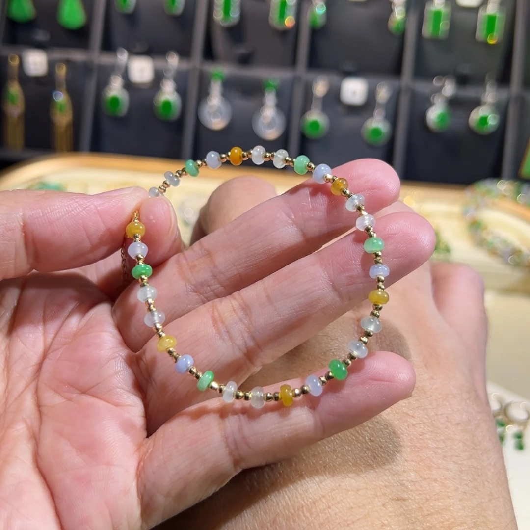 颈饰18K金镶嵌翡翠手链