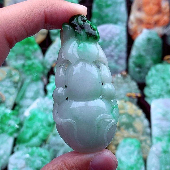 翡翠吊坠(不含链)未镶嵌F**n