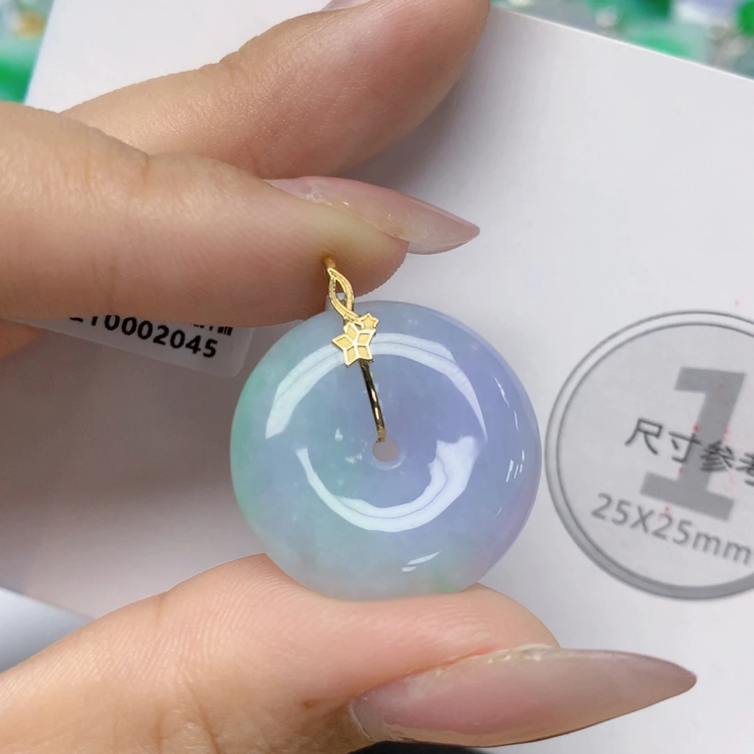 颈饰18K金镶嵌翡翠