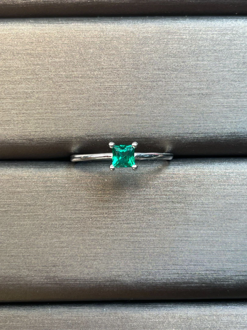 培育祖母绿-阿鲁沙-典藏轻奢-阿斯切沃顿-精工银镀厚金戒指-030