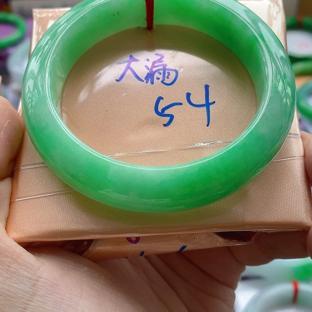 翡翠未镶嵌手镯7号