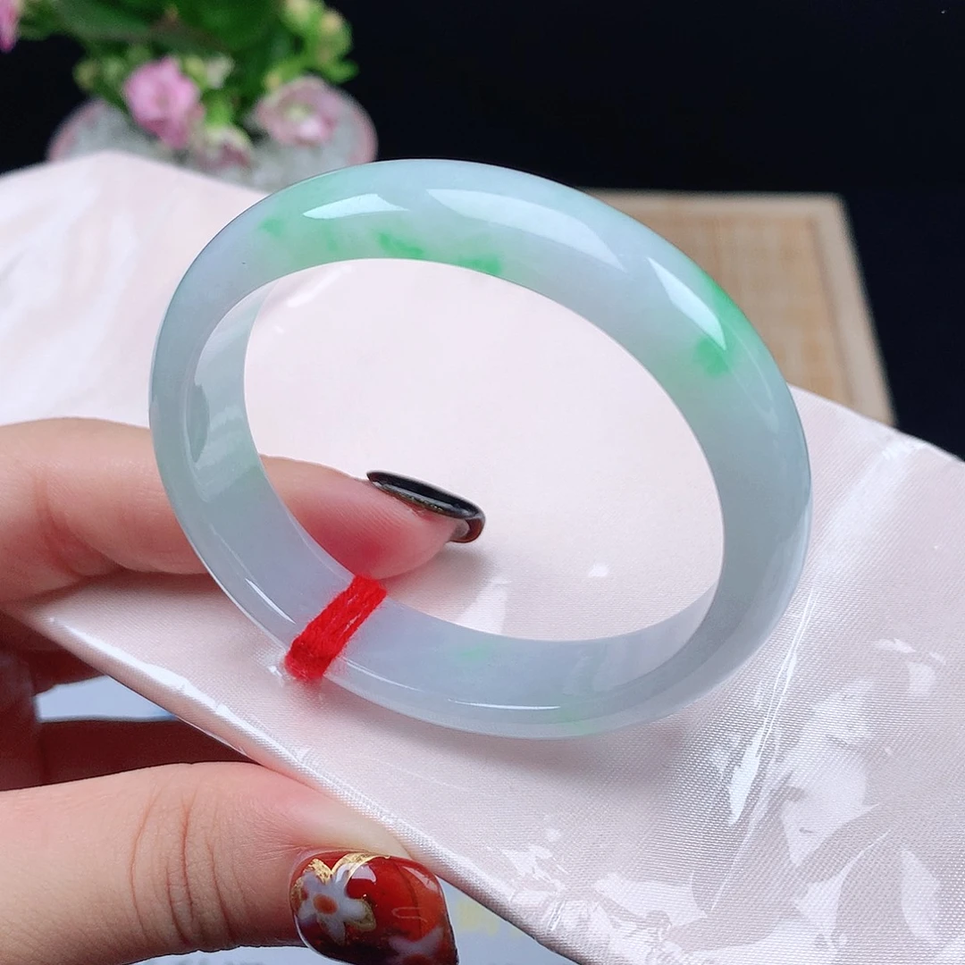 翡翠未镶嵌手镯1600贵妃