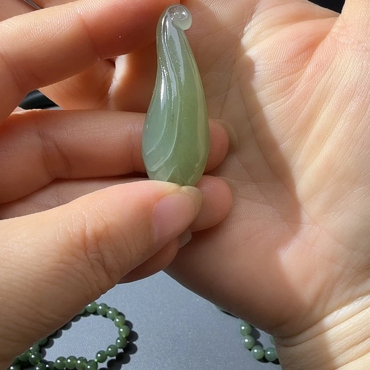 颈饰未镶嵌和田玉