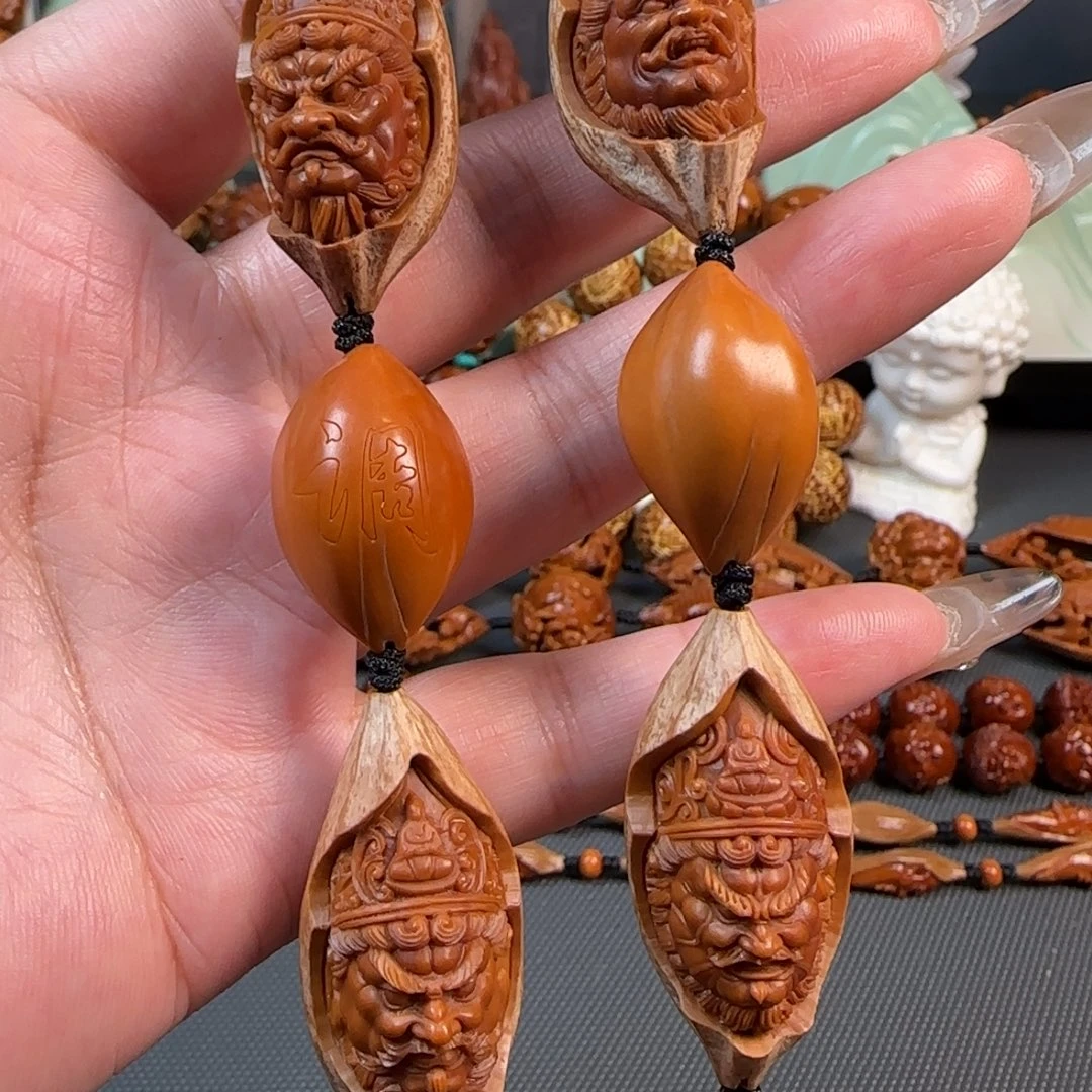 手串/手链橄榄核宽1.9鸡血红水晶核包衣四大天王手持