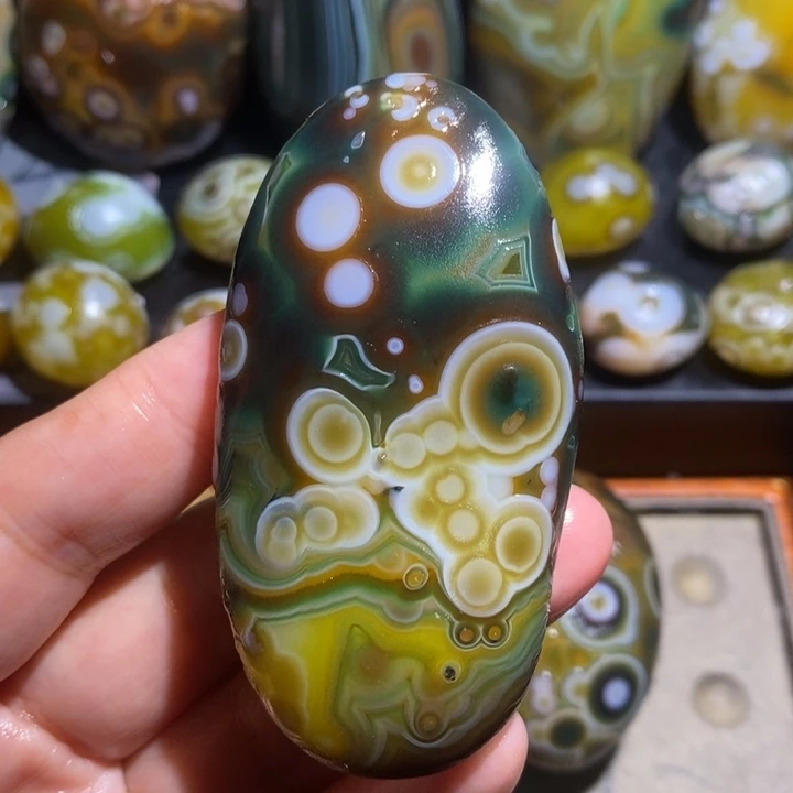 玛瑙/玉髓未镶嵌珠宝半成品