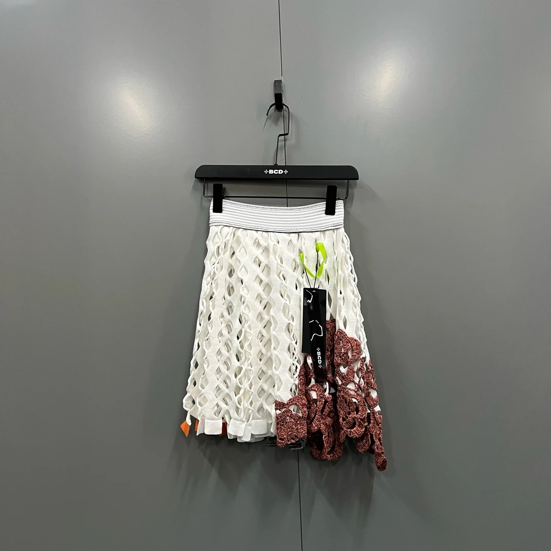 tt5 镂空刺绣短裤裙 尺码如图/9607221