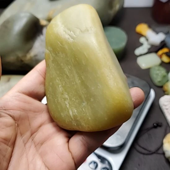 和田玉（糖玉）未镶嵌挂件